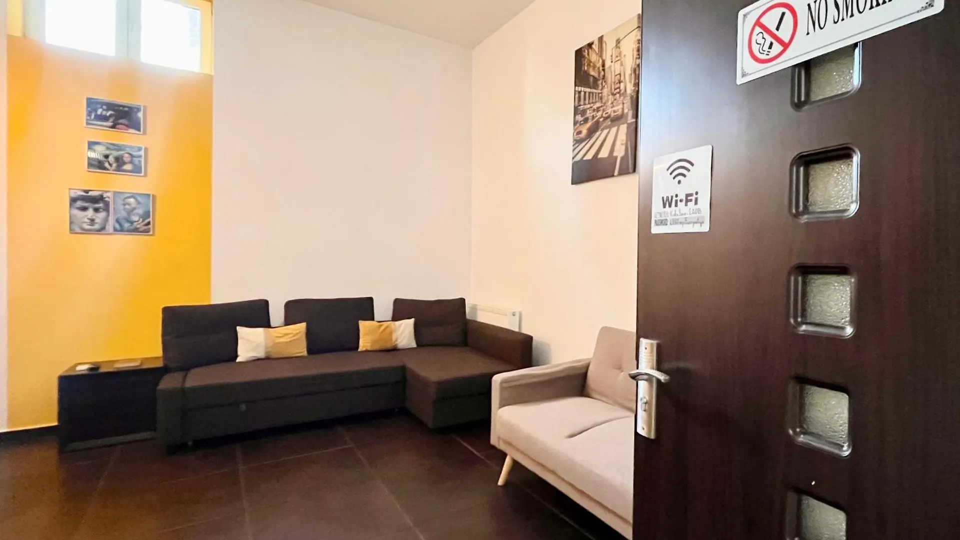 Charming Retreat In Bucharest'S Old Town Apartment Bucharest